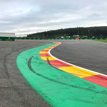 Baptême en Voiture de Sport, département Liège Baptême en Voiture de Sport, département Liège