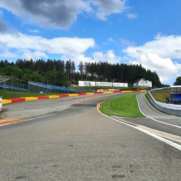 Baptême en Voiture de Sport proche Circuit de Spa-Francorchamps