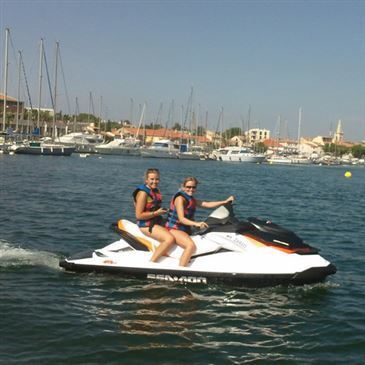 Randonnée en Jet Ski sur l’Étang de Berre Randonnée en Jet Ski sur l’Étang de Berre