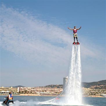 Initiation au Flyboard près de Cavalaire Initiation au Flyboard près de Cavalaire