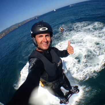 Bormes-les-Mimosas, à 40 min. de Cavalaire, Var (83) - Flyboard Bormes-les-Mimosas, à 40 min. de Cavalaire, Var (83) - Flyboard