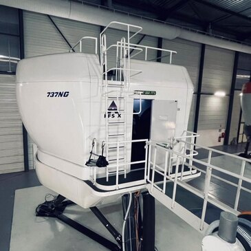 Simulateur de Vol sur Vérins Boeing à Paris Roissy-CDG Simulateur de Vol sur Vérins Boeing à Paris Roissy-CDG