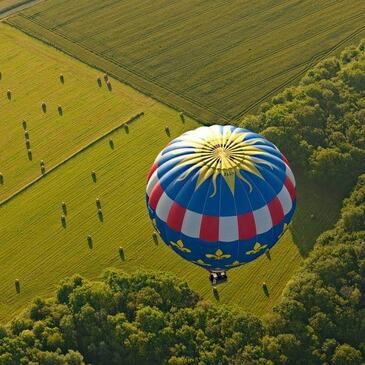 Montrichard, Loir et cher (41) - Baptême de l'air montgolfière Montrichard, Loir et cher (41) - Baptême de l'air montgolfière