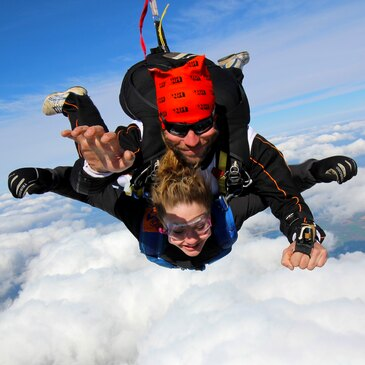 Saut en parachute, département Marne Saut en parachute, département Marne