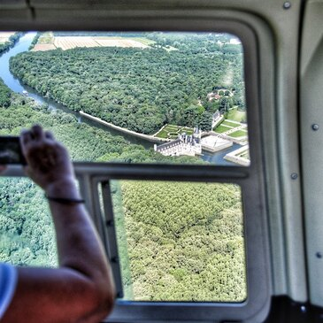 Baptême en hélicoptère à Neuvy-le-Roi en région Centre Baptême en hélicoptère à Neuvy-le-Roi en région Centre