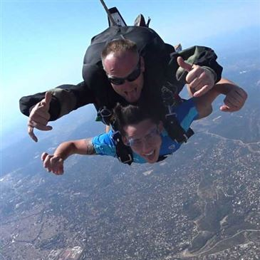 Saut en parachute, département Haute Garonne Saut en parachute, département Haute Garonne