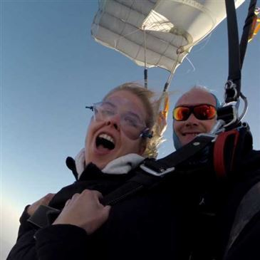 Aérodrome de Cazères-Palaminy, à 40 min. de Toulouse, Haute Garonne (31) - Saut en parachute Aérodrome de Cazères-Palaminy, à 40 min. de Toulouse, Haute Garonne (31) - Saut en parachute