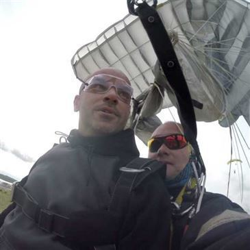 Saut en Parachute Tandem proche Toulouse en région Midi-Pyrénées Saut en Parachute Tandem proche Toulouse en région Midi-Pyrénées