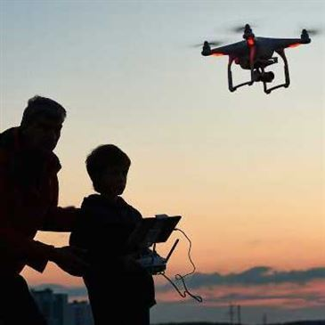 Pilotage de Drone en région Auvergne Pilotage de Drone en région Auvergne