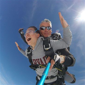Saut en parachute en région Ile-de-France Saut en parachute en région Ile-de-France