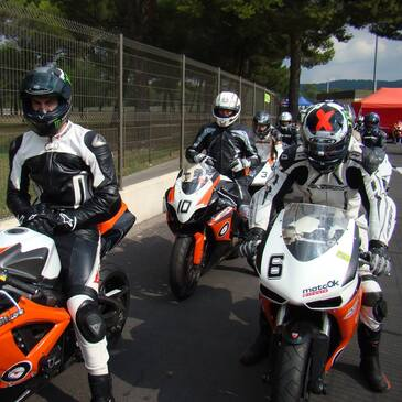 Stage Coaching avec votre Moto - Circuit Paul Ricard Piste GP en région PACA et Corse Stage Coaching avec votre Moto - Circuit Paul Ricard Piste GP en région PACA et Corse