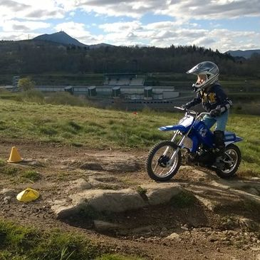 Stage de Moto Cross en région Auvergne Stage de Moto Cross en région Auvergne
