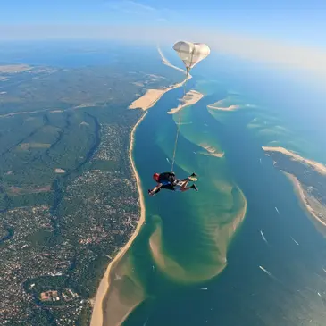 Saut en Parachute Tandem à Arcachon Saut en Parachute Tandem à Arcachon
