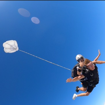 Aérodrome d'Arcachon-La Teste-de-Buch, Gironde (33) - Saut en parachute Aérodrome d'Arcachon-La Teste-de-Buch, Gironde (33) - Saut en parachute
