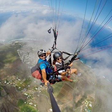 Initiation au Parapente à Saint-Leu à la Réunion Initiation au Parapente à Saint-Leu à la Réunion
