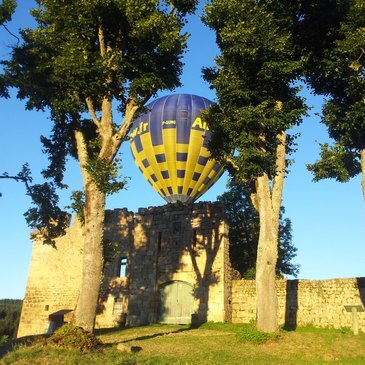 Baptême de l'air montgolfière, département Puy de dôme Baptême de l'air montgolfière, département Puy de dôme