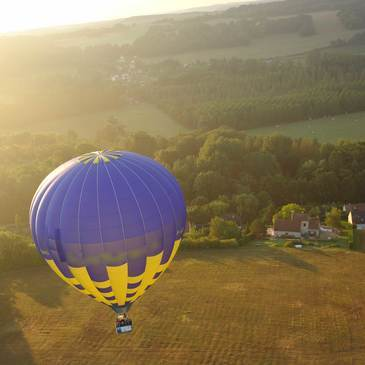 Gisors, à 40 min de Cergy Pontoise, Val d'oise (95) - Baptême de l'air montgolfière Gisors, à 40 min de Cergy Pontoise, Val d'oise (95) - Baptême de l'air montgolfière