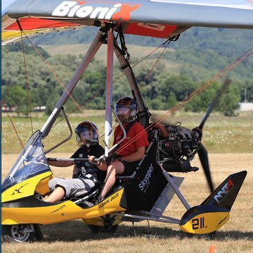Pilotage d'ULM Pendulaire près de Clermont-Ferrand Pilotage d'ULM Pendulaire près de Clermont-Ferrand