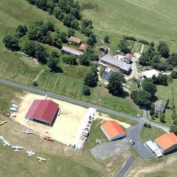 Puy de dôme (63) Auvergne - Sport Aérien Puy de dôme (63) Auvergne - Sport Aérien