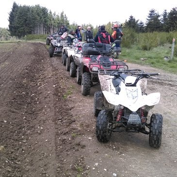 Saint-Victor-Montvianeix, à 45 min de Clermont-Ferrand, Puy de dôme (63) - Quad & Buggy