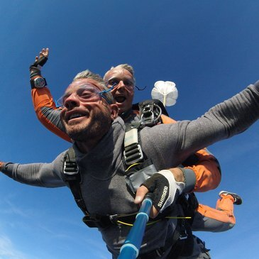 Saut en parachute, département Loiret Saut en parachute, département Loiret