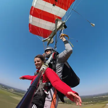 Réserver Saut en parachute en Centre
