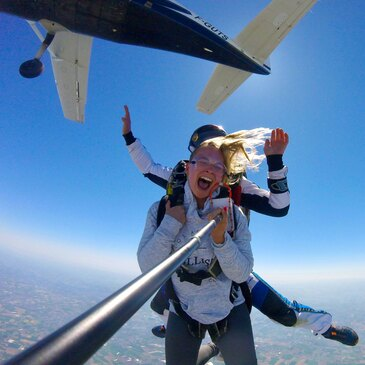 Saut en parachute proche Aérodrome d'Abbeville Saut en parachute proche Aérodrome d'Abbeville