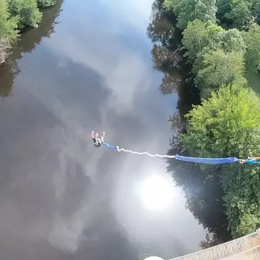 Viaduc du Blanc, à 1h15 de Tours, Indre et loire (37) - Saut à l'élastique Viaduc du Blanc, à 1h15 de Tours, Indre et loire (37) - Saut à l'élastique