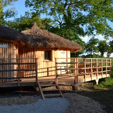 Nuit en Lodge sur Pilotis près de Poitiers Nuit en Lodge sur Pilotis près de Poitiers