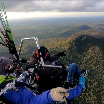 Baptême de l'air paramoteur en région Auvergne Baptême de l'air paramoteur en région Auvergne