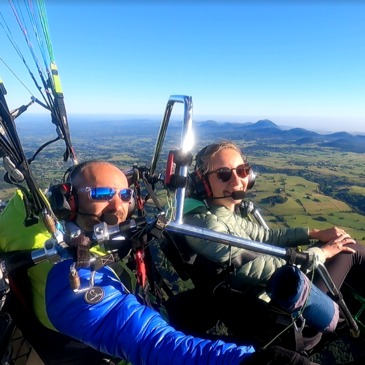 Clermont-Ferrand, Puy de dôme (63) - Baptême de l'air paramoteur Clermont-Ferrand, Puy de dôme (63) - Baptême de l'air paramoteur