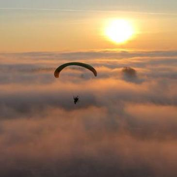 Baptême de l'air paramoteur proche Prunay-sur-Essonne, à 30 min de Fontainebleau Baptême de l'air paramoteur proche Prunay-sur-Essonne, à 30 min de Fontainebleau