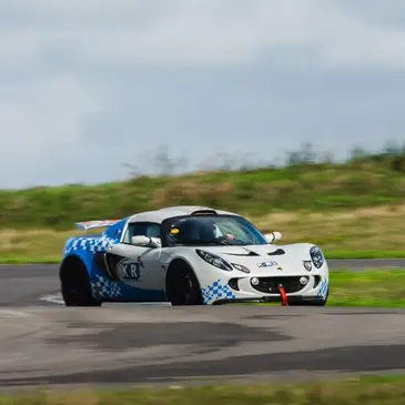 Stage de Pilotage Lotus et Caterham en région Bourgogne Stage de Pilotage Lotus et Caterham en région Bourgogne