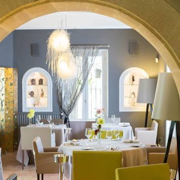 Collias, à 10 min du Pont du Gard, Gard (30) - Week end Gastronomique Collias, à 10 min du Pont du Gard, Gard (30) - Week end Gastronomique