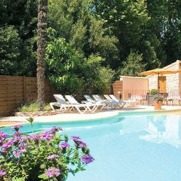 Week-end en Romantique en Hôtel de Charme à Nîmes Week-end en Romantique en Hôtel de Charme à Nîmes