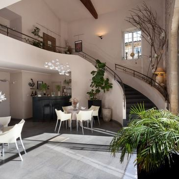 Week-end en Romantique en Hôtel de Charme à Nîmes en région Languedoc-Roussillon Week-end en Romantique en Hôtel de Charme à Nîmes en région Languedoc-Roussillon