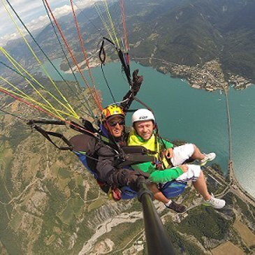 Baptême en parapente en région PACA et Corse Baptême en parapente en région PACA et Corse