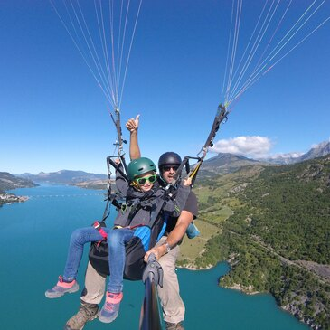 Baptême en Parapente à Savines le Lac - Serre-Ponçon en région PACA et Corse Baptême en Parapente à Savines le Lac - Serre-Ponçon en région PACA et Corse