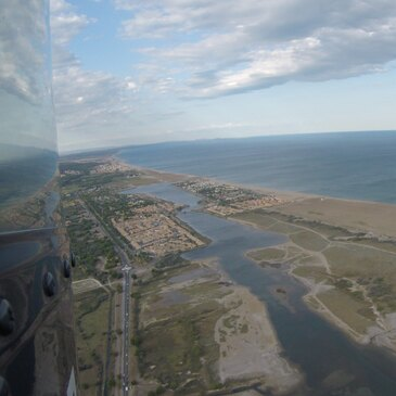 Saint-Pierre-la-Mer, à 30 min de Narbonne, Aude (11) - Baptême de l'air hélicoptère Saint-Pierre-la-Mer, à 30 min de Narbonne, Aude (11) - Baptême de l'air hélicoptère