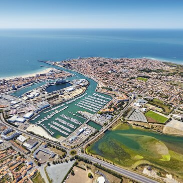 Baptême en Hélicoptère aux Sables-d'Olonne Baptême en Hélicoptère aux Sables-d'Olonne
