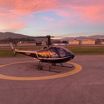 Stage initiation hélicoptère proche Aéroport de Cannes - Mandelieu Stage initiation hélicoptère proche Aéroport de Cannes - Mandelieu