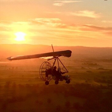 Baptême en ULM Pendulaire dans le Cantal Baptême en ULM Pendulaire dans le Cantal