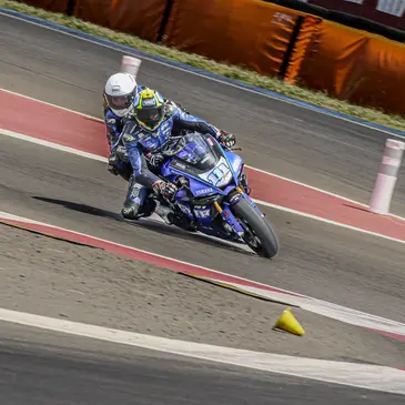 Baptême Moto sur Circuit en région Bourgogne Baptême Moto sur Circuit en région Bourgogne