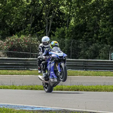 Circuit d'Issoire, Puy de dôme (63) - Baptême Moto sur Circuit Circuit d'Issoire, Puy de dôme (63) - Baptême Moto sur Circuit