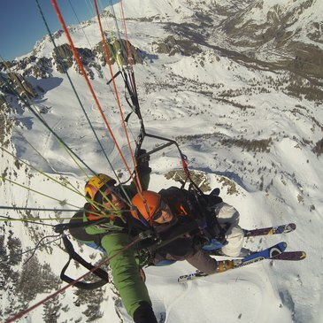 Baptême en parapente, département Hautes Alpes Baptême en parapente, département Hautes Alpes