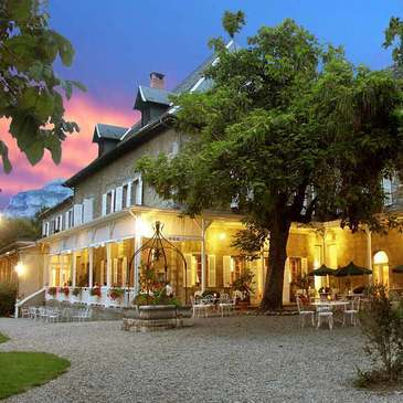 Week end dans un Château en région Rhône-Alpes Week end dans un Château en région Rhône-Alpes