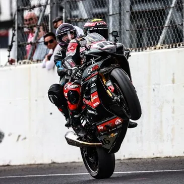 Offrir Baptême Moto sur Circuit département Nièvre Offrir Baptême Moto sur Circuit département Nièvre