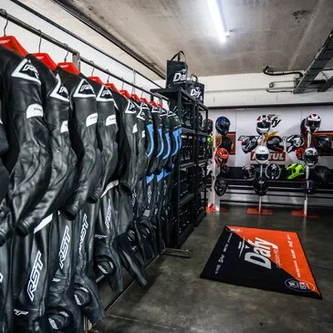 Baptême Moto sur Circuit, département Nièvre Baptême Moto sur Circuit, département Nièvre