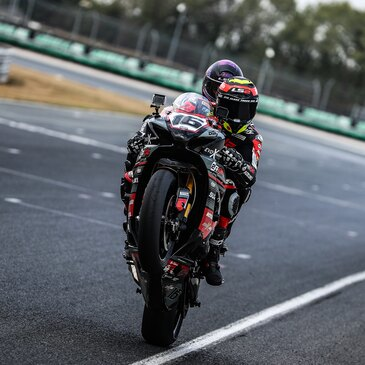 Baptême Sensations Moto - Circuit de Magny-Cours GP en région Bourgogne Baptême Sensations Moto - Circuit de Magny-Cours GP en région Bourgogne