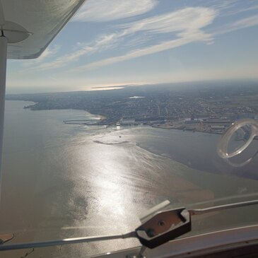 Initiation au Pilotage en ULM Multiaxe à Saint-Nazaire en région Pays-de-la-Loire Initiation au Pilotage en ULM Multiaxe à Saint-Nazaire en région Pays-de-la-Loire
